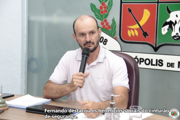 Presidente se compromete a devolver verba para compra de câmeras de segurança