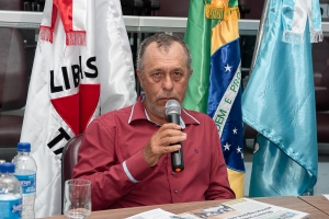 Moradores do povoado Olhos D’água pedem realização de obras prometidas em audiência pública