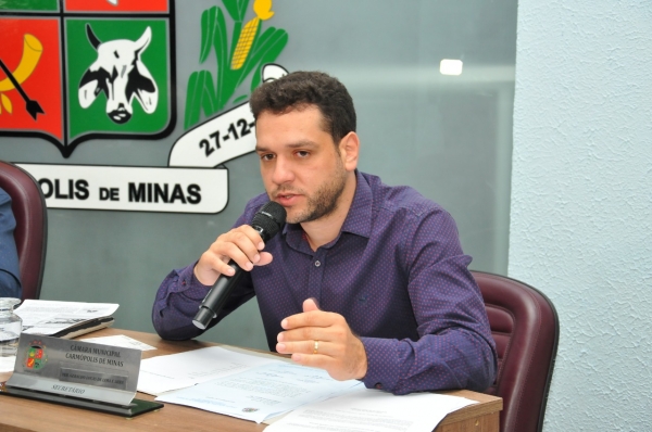 Clínica particular reinaugura instalações e contribui para a saúde municipal