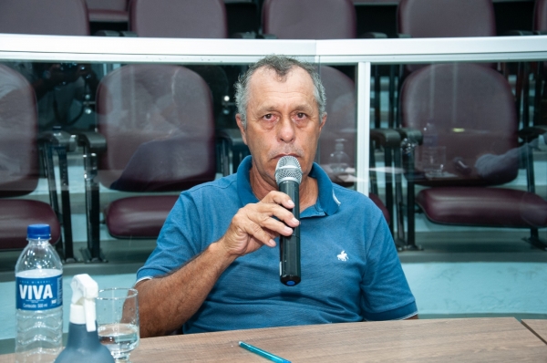 Tomaticultores são impedidos de trabalhar por problemas em estrada