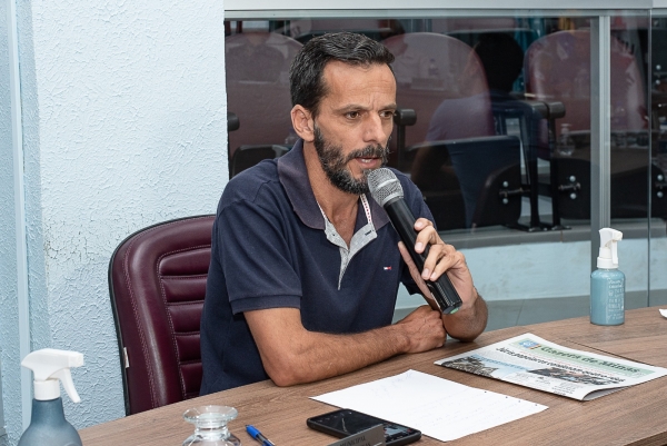 Política de privilégios trava obras e ações, diz vereador