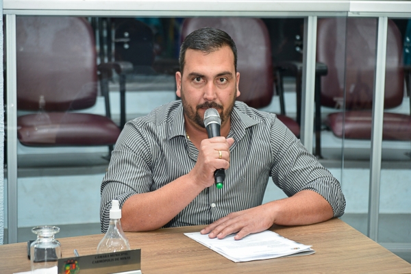 Mato nas ruas é vergonha para a cidade, diz vereador