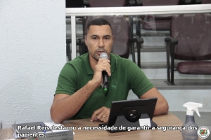 Em ofício, vereador requer informações sobre contratação de médicos