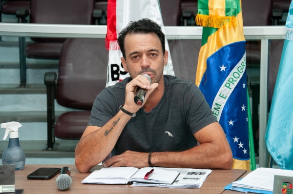 População continua sofrendo com problemas na iluminação pública