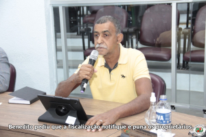 Sujeira e incêndios em lotes voltam a provocar problemas