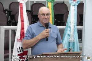 Ex-vereador fala na Tribuna sobre os poderes Executivo e Legislativo