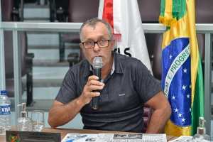 Sem pavimentação e manutenção, ruas são motivo de questionamentos de moradores   