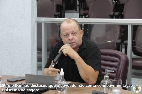 Reunião com o prefeito discute soluções para o Córrego do Paiol